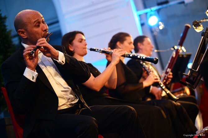 Schönbrunn Palace Concerts in Vienna - Timing, coats, and comfort inside