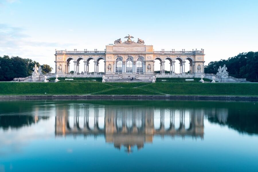 Schönbrunn Palace & Gardens Tour - Maria Theresa’s Porcelain Room