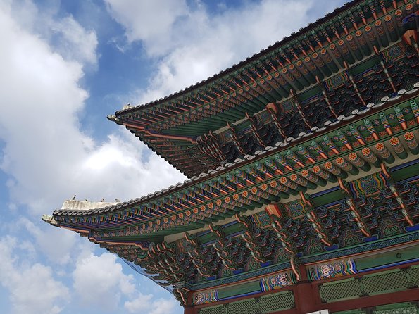 Seoul: Gyeongbok Palace, Bukchon Village, and Gwangjang Tour - Is $32 good value?