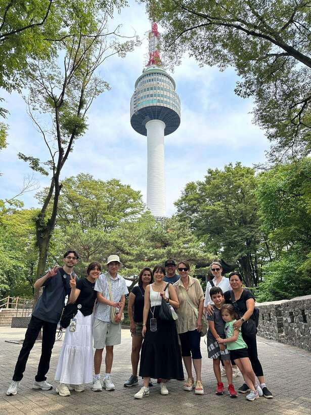 Seoul Highlights: Gyeongbok Palace, Insadong & N Seoul Tower - Insadong gives you time to wander