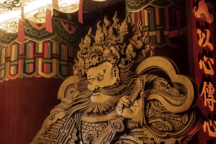 Seoul: Palace, Temple and Market Guided Foodie Tour at Night - Why this night tour works so well in Jongno