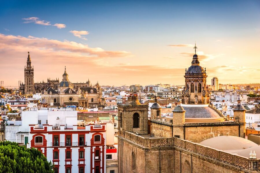 Seville: Alcázar Guided Palace Tour with Priority Access - Who will get the most from this tour?