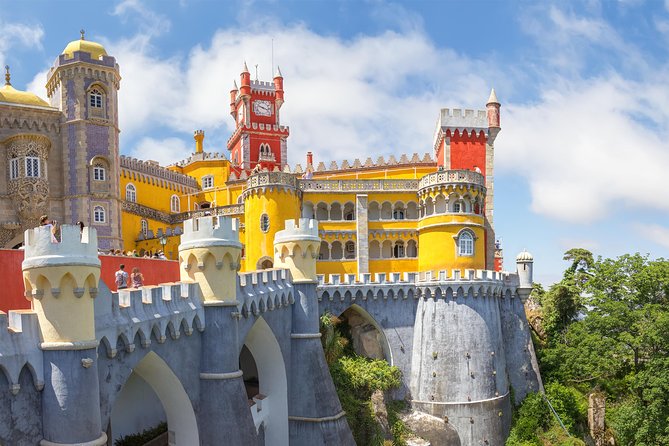 Sintra-Cascais-Pena Palace 8-People Small Group Tour from Lisbon - Who will enjoy this tour most