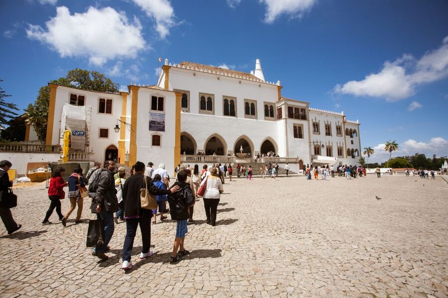 Sintra: Half-Day Tour with Royal Palace Ticket - A short pause for Sintra pastries