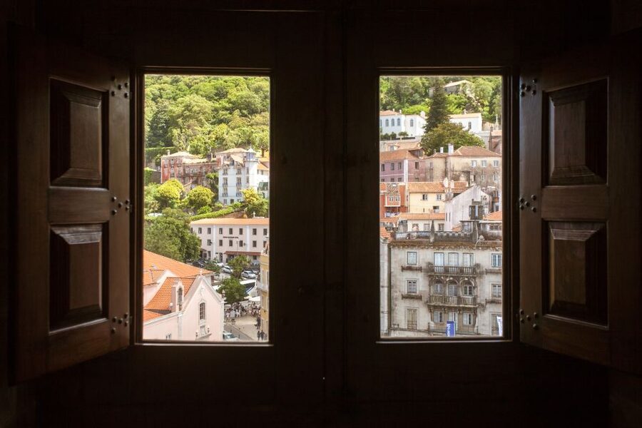 Sintra: Half-Day Tour with Royal Palace Ticket - Cabo da Roca and the Atlantic edge