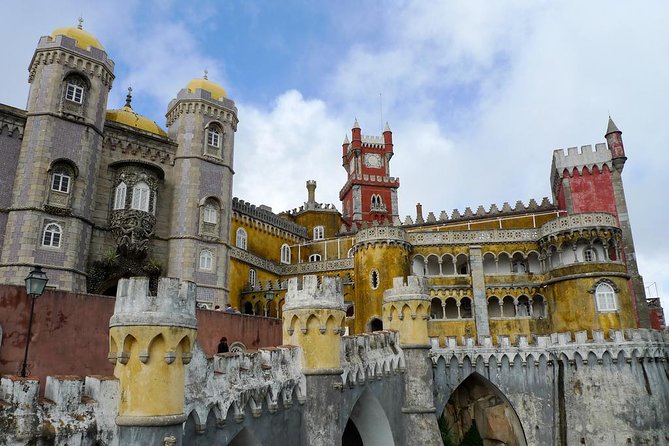 Sintra, Pena Palace, Cabo Roca, Cascais Small Group from Lisbon - The guides make or break the day