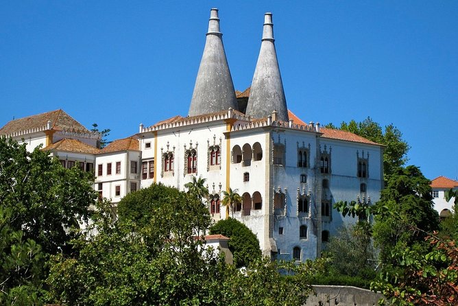 Sintra, Pena Palace, Quinta da Regaleira & Cascais Group Tour - Cascais gives you time to slow down