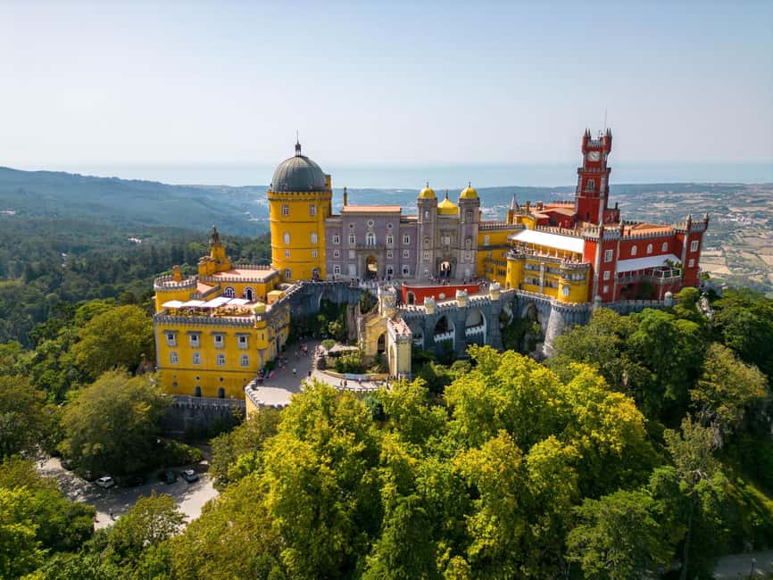 Sintra Small Group: Pena Palace, Moorish Castle & Cascais - Pena Palace in 110 minutes