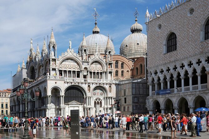 Skip-the-Line: Doge's Palace & St. Mark's Basilica Fully Guided Tour - Practical details that can save you trouble