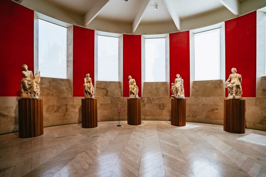 "Skip the line" Royal Palace + Prado Museum - Skip-the-line entry and the palace timing problem
