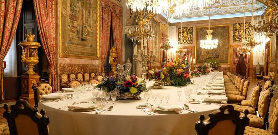 "Skip the line" Royal Palace + Prado Museum - The route from the palace to the Prado