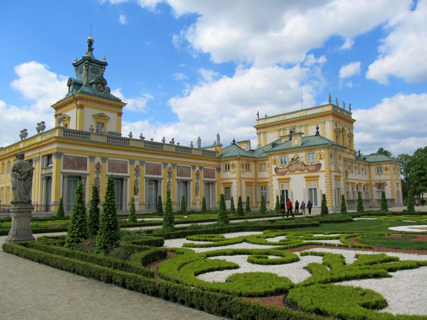 Skip-the-Line Wilanow Palace and Gardens Private Tour Warsaw - Meeting your guide at the Potocki Mausoleum