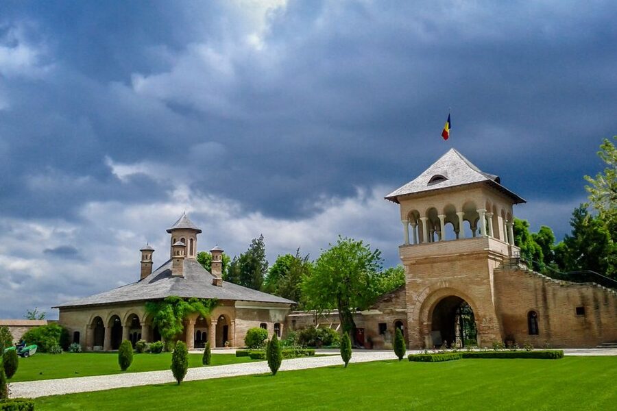 Small Group Tour to Mogosoaia Palace & Snagov Monastery - Who will enjoy this outing most?
