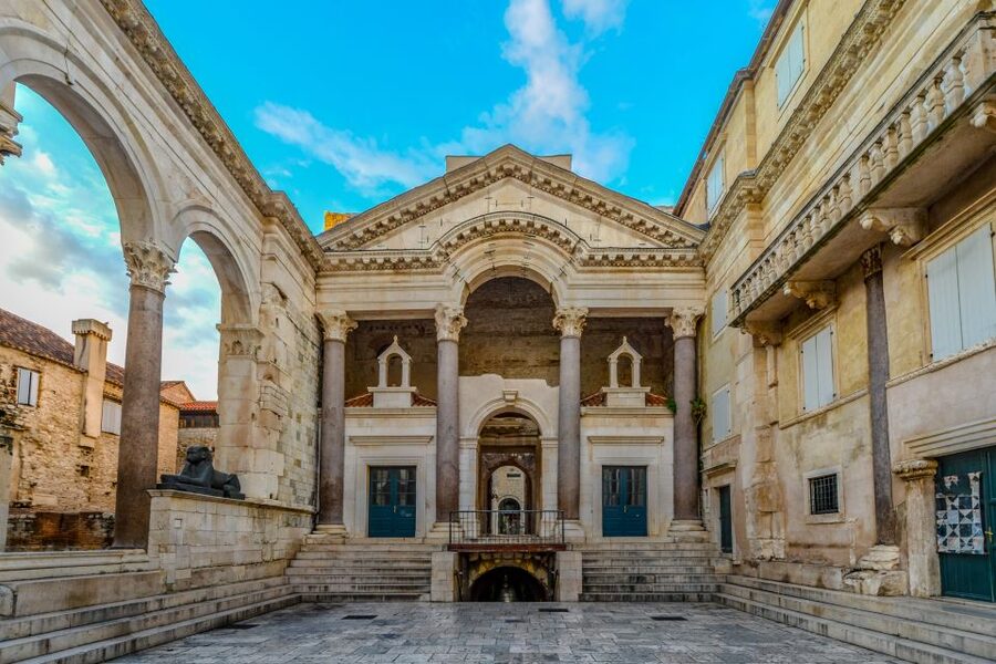 Split: Game of Thrones Tour with Diocletian's Palace Cellar - Entering the palace cellars