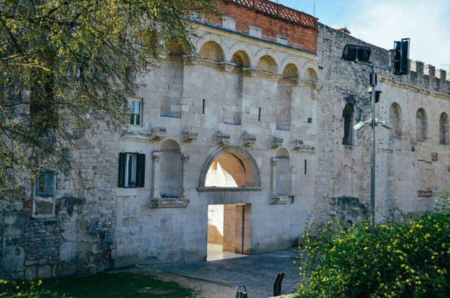 Split: Palace & Old Town Private Walking Tour-Entrance incl. - Key points to know before booking