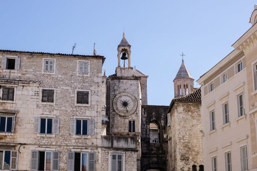 Split: Palace & Old Town Private Walking Tour-Entrance incl. - Jupiter’s Temple and the palace’s sacred spaces