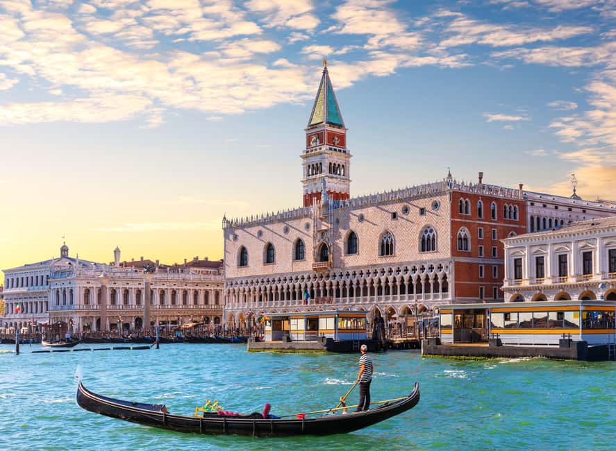 St Mark's Basilica, Doge's Palace & Casanova's Prison Ticket - St. Marks Basilica and its golden interior