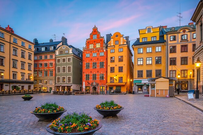 Stockholm Old Town Highlights, Royal Palace, Vasa Museum Tour - Storkyrkan, the Nobel Prize Museum, and Swedish royalty
