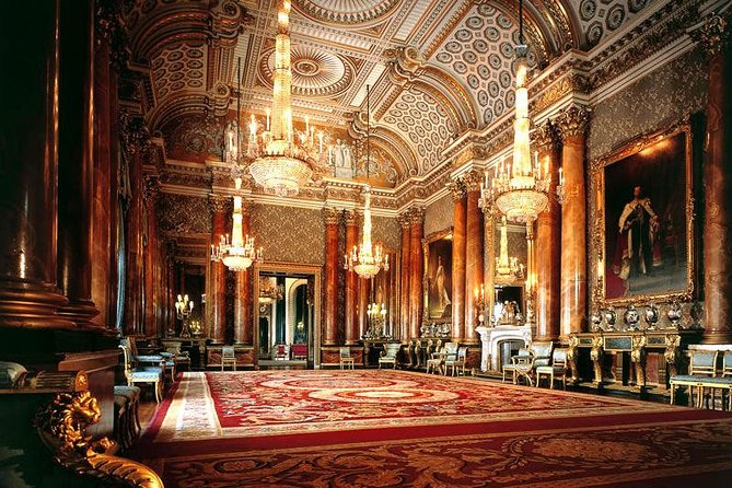 Summer Special: Buckingham Palace & Windsor Castle Tour - The return to London and a glimpse of Harrods