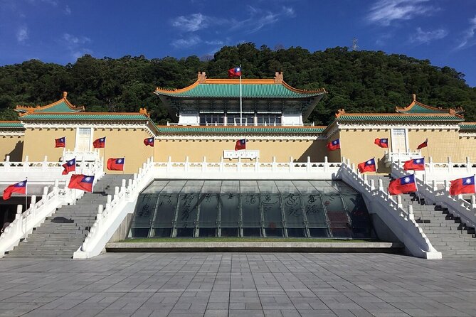 Taipei City Morning Tour with National Palace Museum entry - Guide quality can shape the whole experience