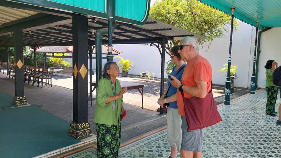 Taman sari water castle, sultan palace & local food tasting - Walking to Taman Sari Water Castle