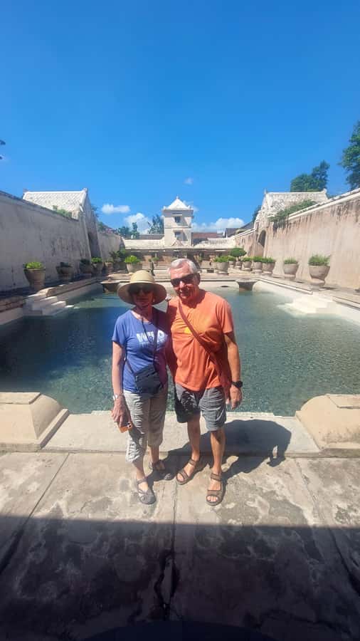 Taman sari water castle, sultan palace & local food tasting - What the $32 price includes