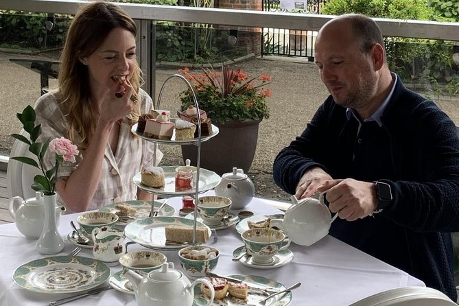 The Kensington Palace Gardens Royal High Tea - How much time you spend with the guide