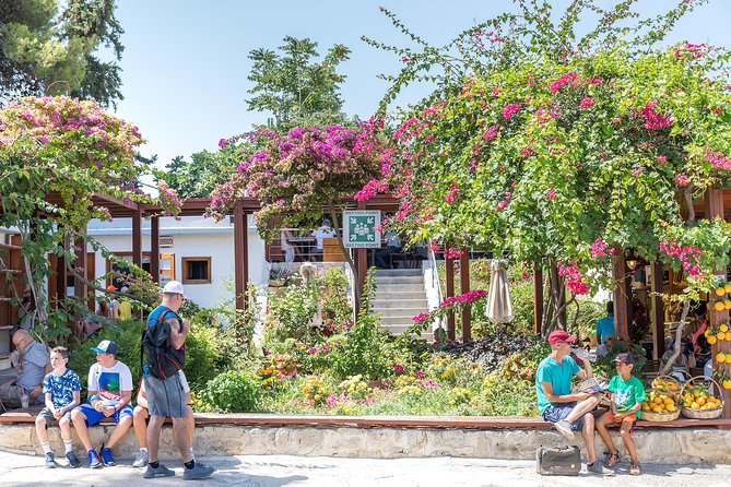 The Palace of Knossos with Skip-the-Line Ticket - Group size, headsets, and pacing