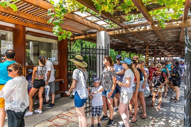 The Palace of Knossos with Skip-the-Line Ticket - Choosing the best time of day