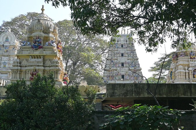 Tipu Palace + Koté Vishnu + Fort + KR Market + Jain Temple = Bengaluru Pété Walk - Why the Guides Matter So Much