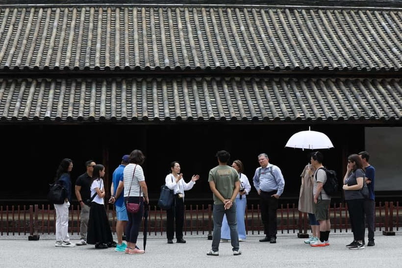 Tokyo: Imperial Palace East Gardens Walking Tour - Key things to know before you book