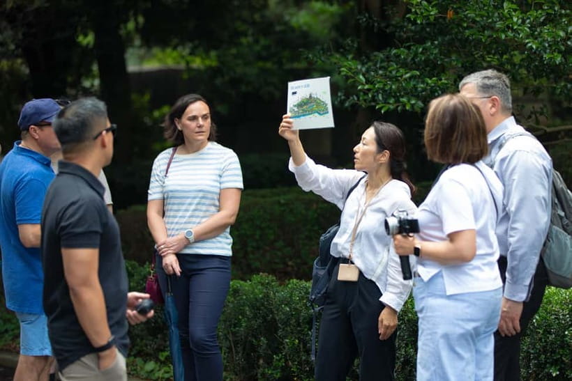 Tokyo: Imperial Palace East Gardens Walking Tour - Why Edo Castle matters in modern Tokyo