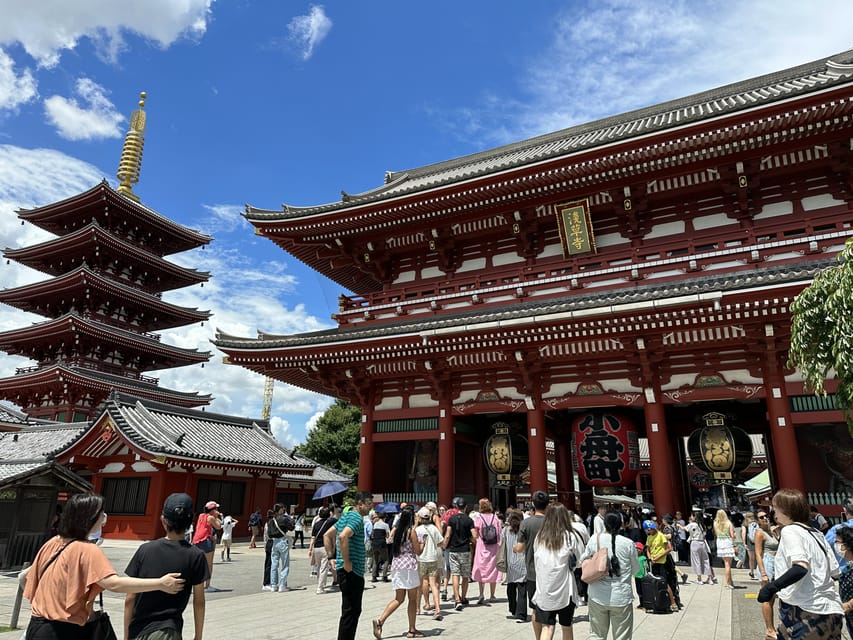 Tokyo: Imperial Palace, Sensō-ji Temple, & Tokyo Tower Tour - Sensō-ji and one hour in Asakusa