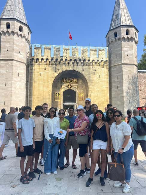 Topkapi Palace & Harem, Skip-the-Line SMALL GROUP - Meeting the guide near Mimar Mehmetağa Street