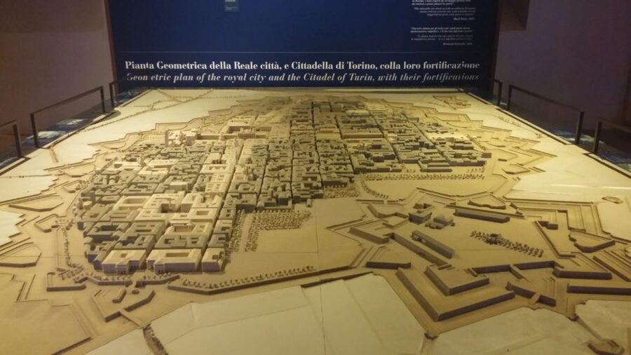 Turin: Palace of Venaria Guided Tour - SantUberto, the Bucentaur, and the Fountain of the Stag