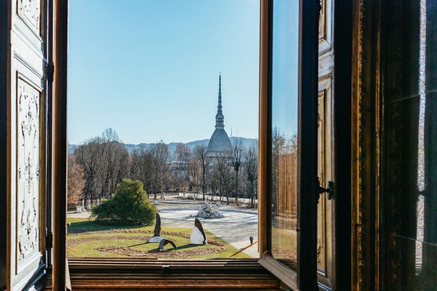 Turin: Royal Palace Entry Ticket and Guided Tour - Why the guide matters here