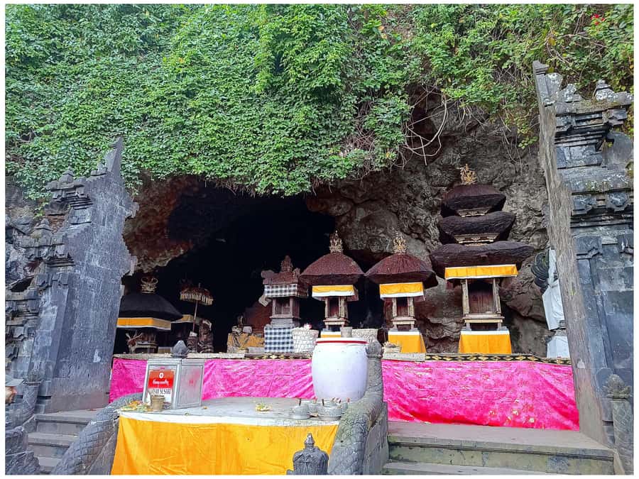 Ubud: Heaven Gate Lempuyang, Water Palace & Waterfall Tour - Tegenungan Waterfall for a refreshing break