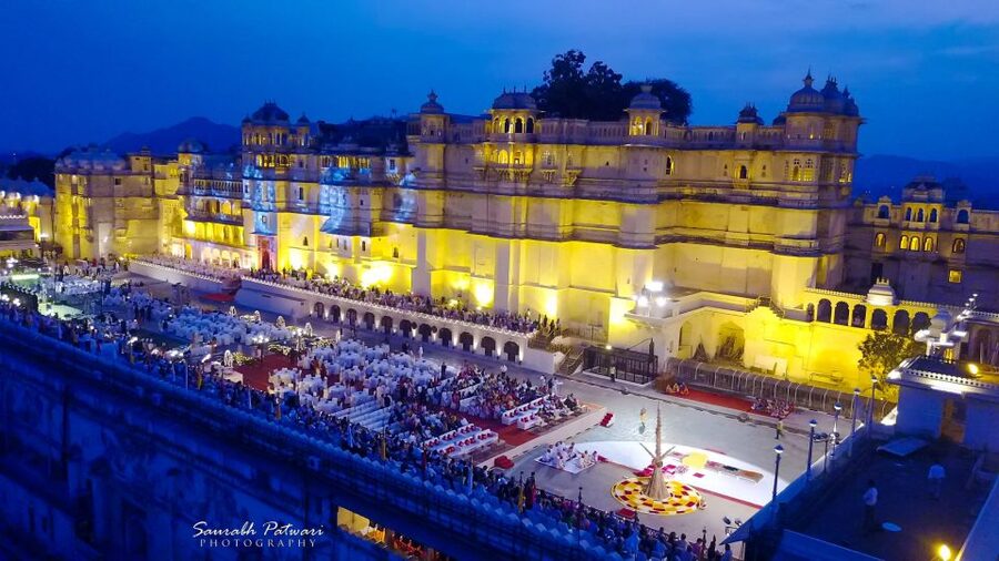 Udaipur: City Palace Museum Tour and Lake Pichola Boat Tour - Starting at your hotel in Udaipur