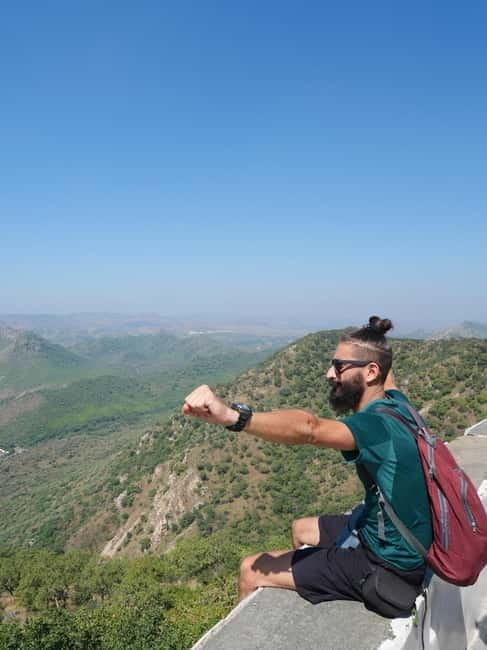 Udaipur: Sajjangarh Monsoon Palace Day Trip with Tickets - The hotel pickup keeps a distant sight simple