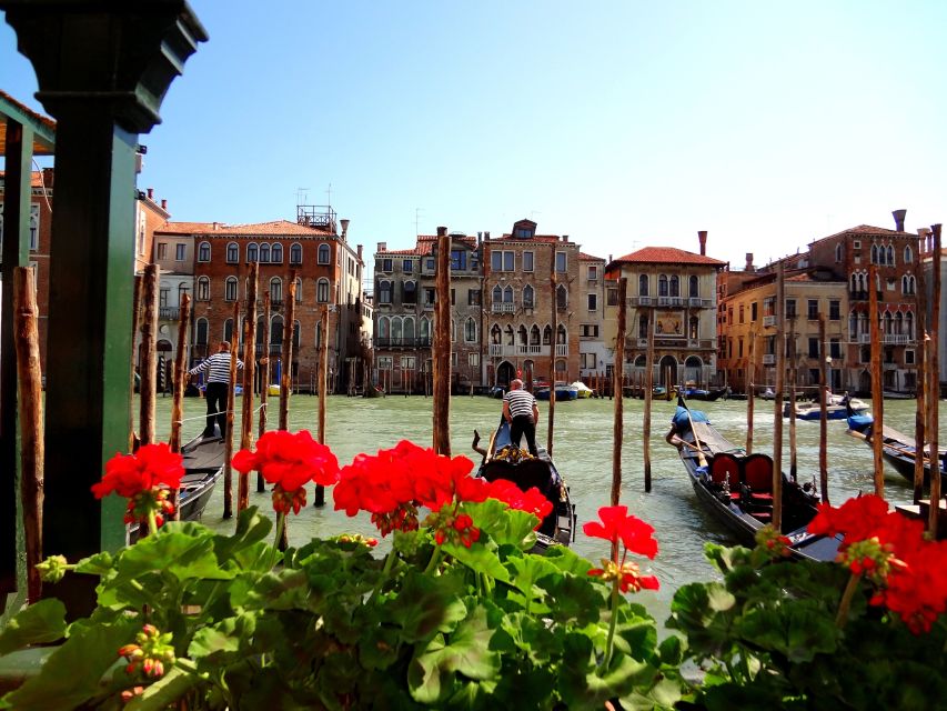 Venice: Basilica and Doge's Palace Tour with Gondola Ride - What the $158.60 price really buys you