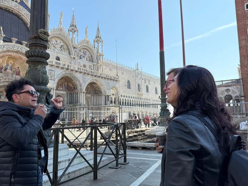 Venice: Doge Palace, San Marco Basilica & Rialto Bridge - Walking through San Marco and toward Rialto