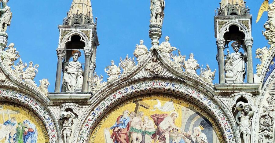 Venice: Doge's Palace and Basilica Tour with Gondola Ride - Key points at a glance