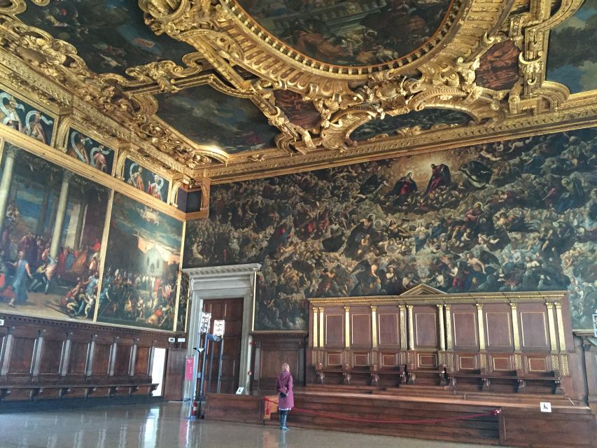 Venice: Doge's Palace and Basilica Tour with Gondola Ride - Should you book this Venice experience?