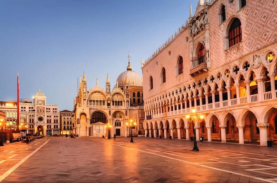Venice: Doge's Palace and St. Mark's Basilica Guided Tour - Why these two sights work well together