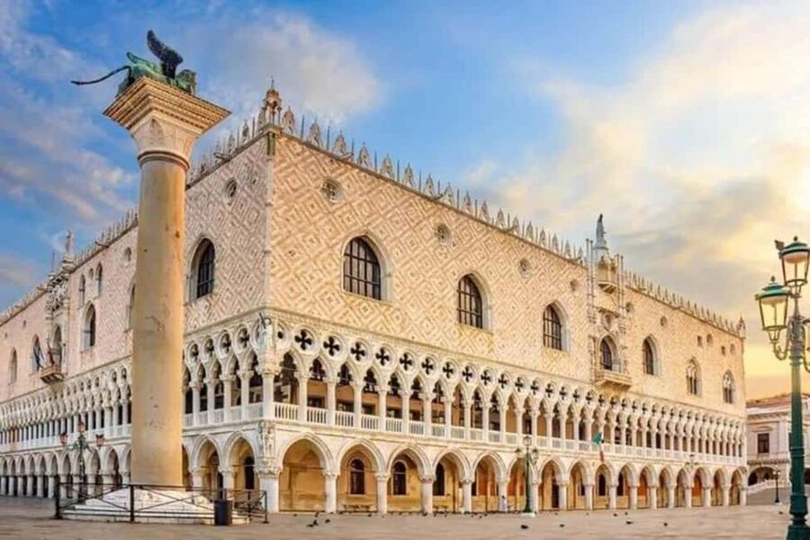 Venice: Doge's Palace and St. Mark's Basilica Guided Tour - St. Mark’s Basilica: mosaics, relics, and mixed influences