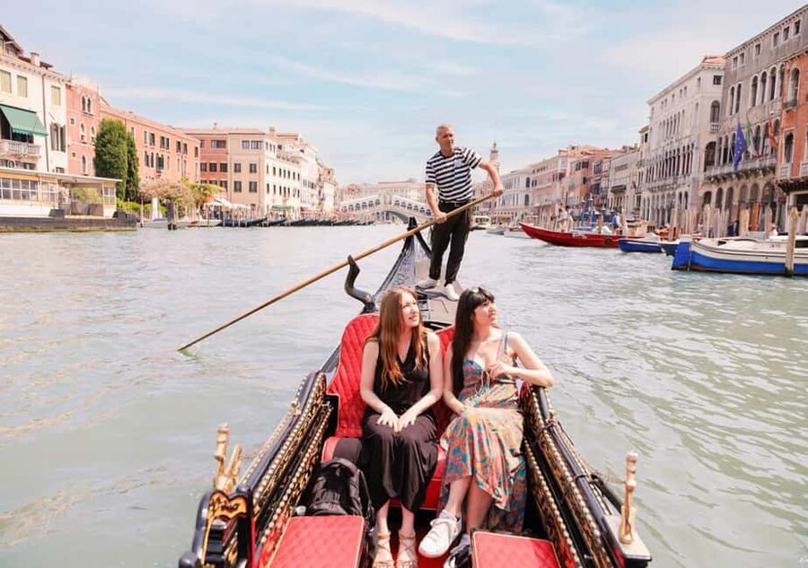 Venice: Doge's Palace and St Mark's Tour with Gondola Ride - A 30-minute gondola ride through the canals
