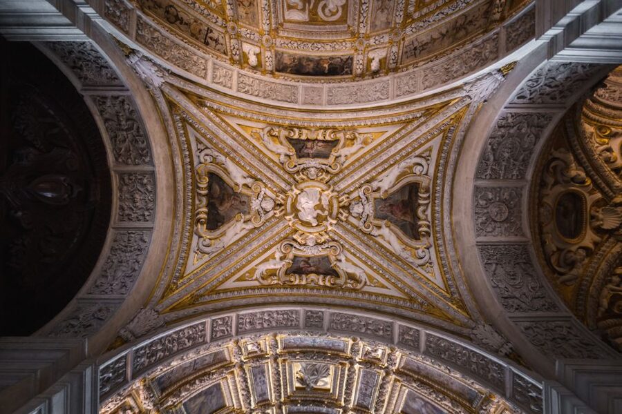 Venice: Doge's Palace, Bridge of Sighs & Prisons Guided Tour - Piazza San Marco and the old royal rooms