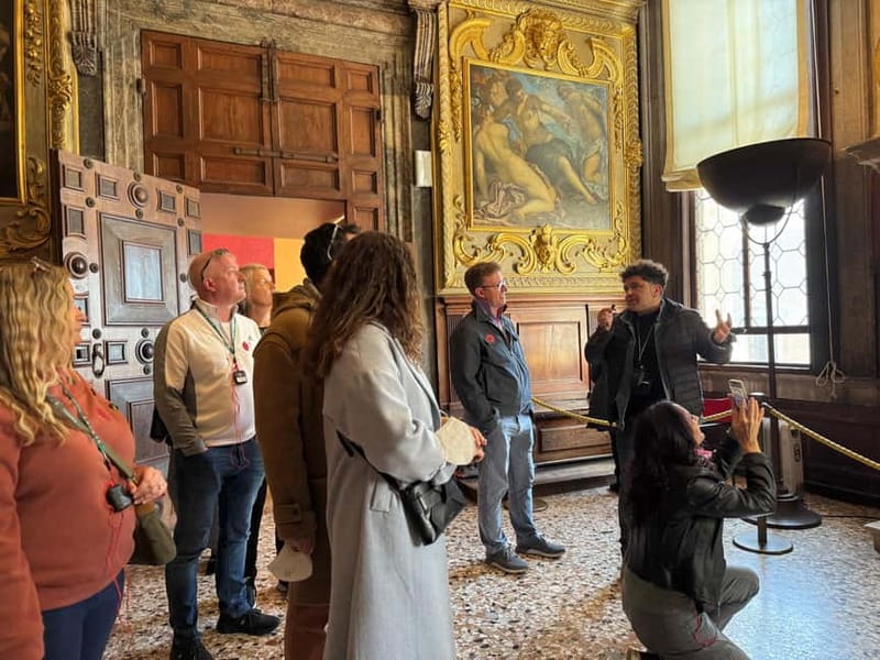 Venice: Doge’s Palace Historic Mysteries Guided Tour - What the 3.7 rating means in practice