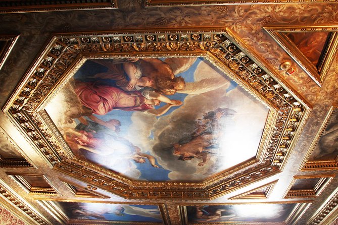 Venice: Doge’s Palace Prisons & Secret Itineraries Guided Tour - The New Prison and Palazzo delle Prigioni