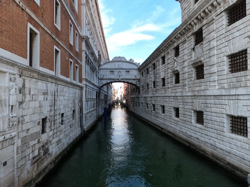 Venice: Doge's Palace & St. Mark's Basilica Tour - Key points at a glance